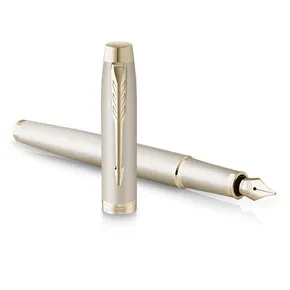 Parker IM Monochrome Champagner Füllfederhalter Feder M